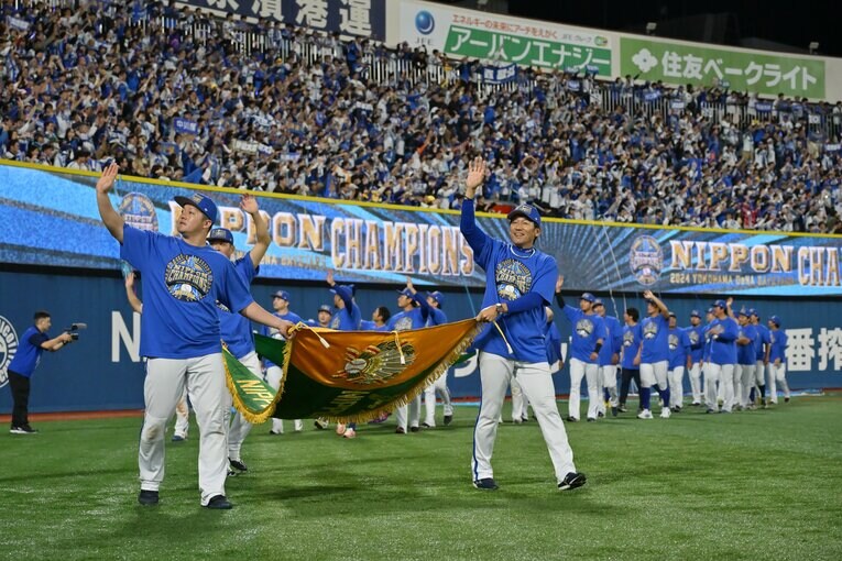 スタンドとグラウンドが一つになる、中畑が夢見た瞬間が　©Hideki Sugiyama