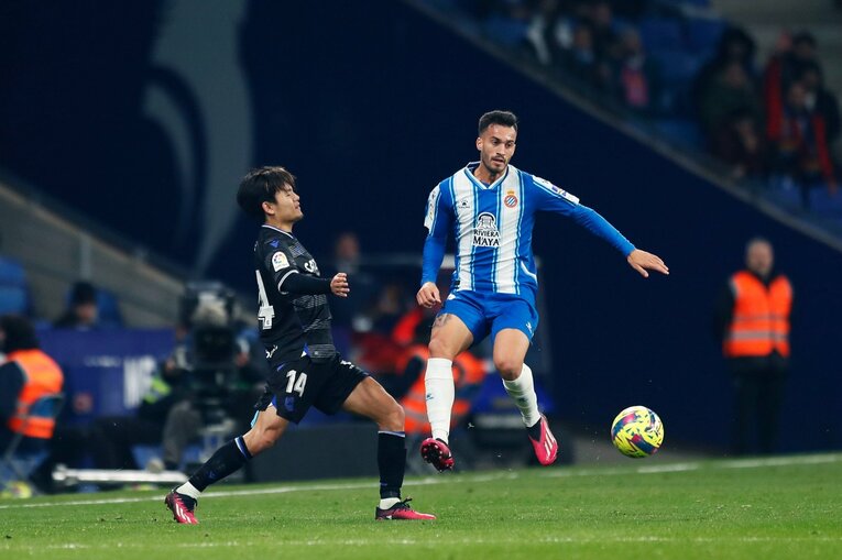 「クボの鮮烈ボレーに加えて…」“ハイライトだけではもったいない”ソシエダ久保建英の飛躍を現地撮影「特筆すべきはゴール直前の守備」(45)