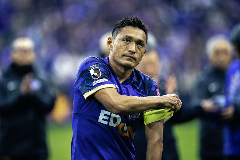 スパイクは脱いでも、再びサンフレッチェのために次代のエンジンを育てる　©Takuya Sugiyama