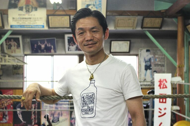 2013年に井上尚弥のプロ3戦目の相手を務めた佐野友樹さん。健闘及ばず10回TKO負けを喫したが、試合後には想定外の反響が寄せられた ／ photograph by Number Web