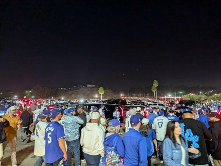 試合終了後は大混雑・大渋滞となるので要注意だ　©Aki