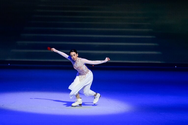 「母への永遠の愛を滑りたいな」浅田真央が明かすアイスショー『Everlasting33』に込めた“愛”「誰も見たことのない景色を届けたい」(33)