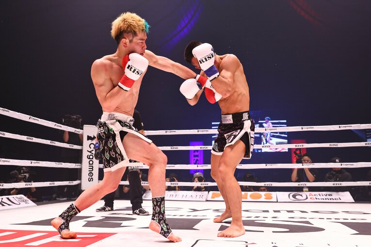 那須川天心のRISE卒業試合、“親子喧嘩”大苦戦の収穫とは？ 6.19武尊戦「何が何でも勝つ」発言から読み解く、大一番の戦術(27)