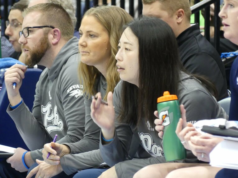 ネバダ大でアシスタントコーチを務めた時の森田さん（2022年、筆者撮影）