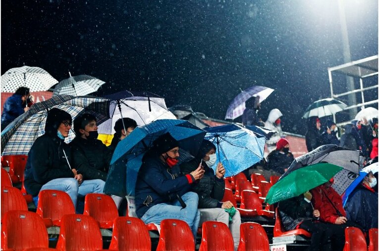 「クーボ！ クーボ！」大歓声が何度も… 久保建英を撮影カメラマンが見た希望の光《古巣ヘタフェからも復帰祝い》(4)