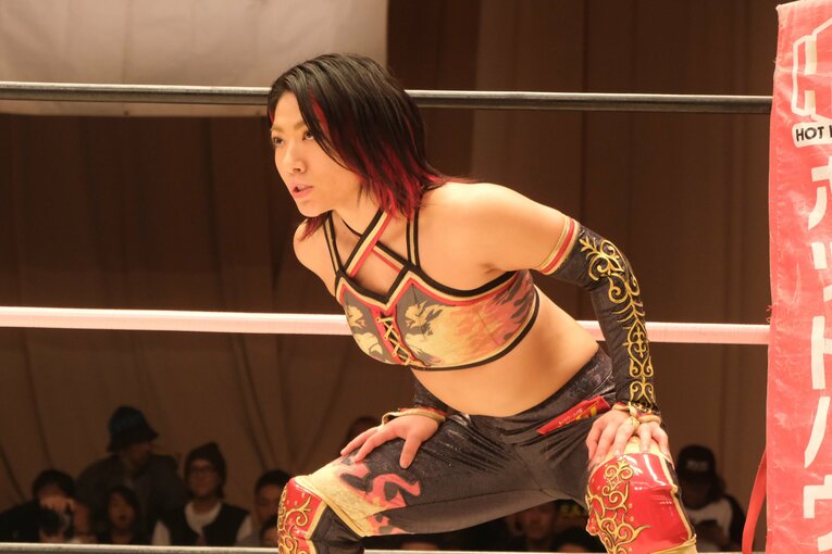 水着グラビアも披露のアイドル路線から急転換…素顔は“オラオラ”、スターダムのベルトも獲得した岩田美香の渇望「総合格闘技かキックにも」(73)