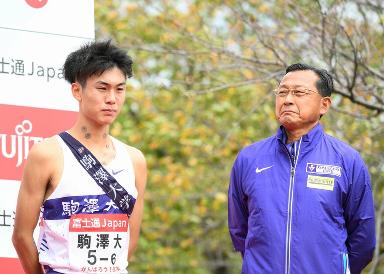 鈴木と大八木監督　©Nanae Suzuki