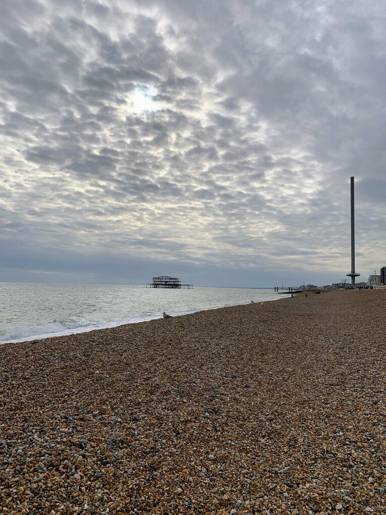 ブライトンのビーチ。アーティストのCDジャケットになりそうな風景が続く（1／7枚）©Yoichi Igawa　