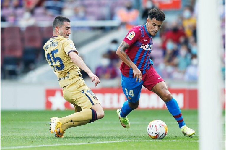 「PSGメッシ」の初得点と“FKの壁で寝転び”、ネイマールとの友情を撮った… 18歳のバルサ新10番ファティも復活〈激写〉(12)