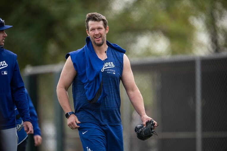 上腕があらわになった2025年のカーショウ。腕がムキムキ…写真はまだまだ続きます　©Nanae Suzuki