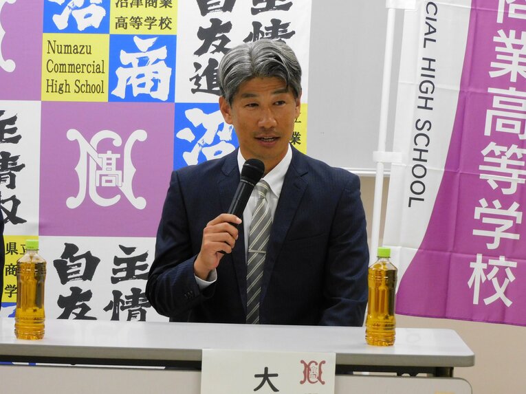 無名公立校・沼津商のドラフト初指名…後藤と仲間たちの号泣・喜び舞台裏を見る（画像は右に続きます）　　©Jun Aida