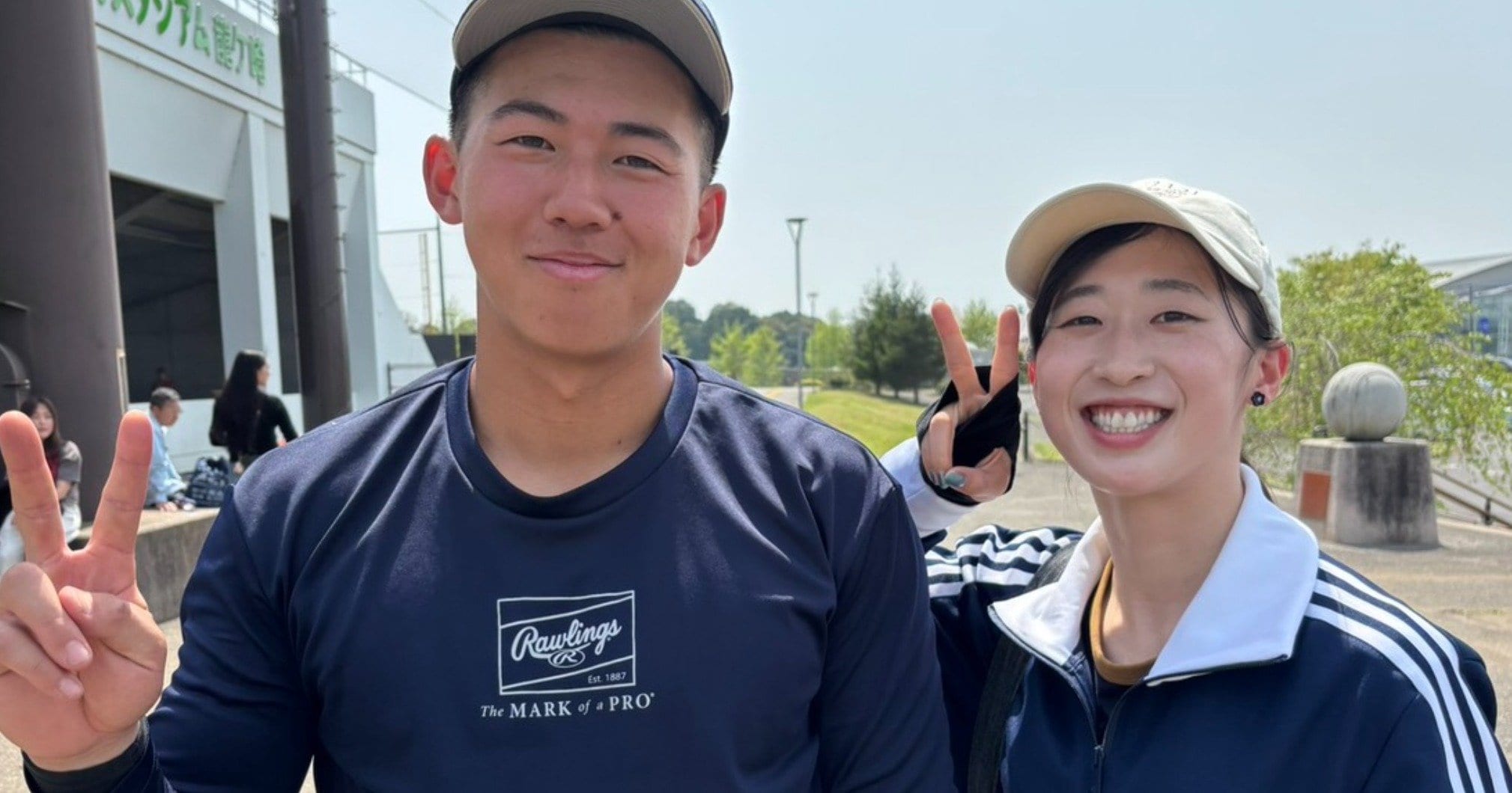 阪神タイガース ドラフト1位 立石正広 直筆サインボール ユニフォーム 石垣元気 阪神タイガース ドラフト1位 立石正広 直筆サインボール ユニフォーム