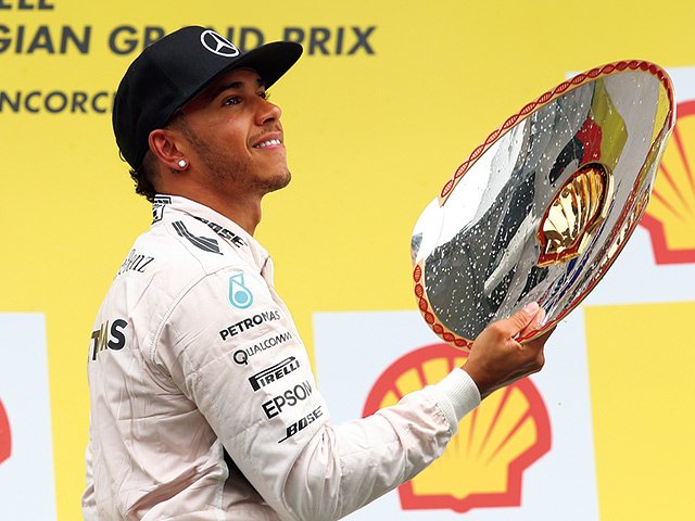 2冠王ハミルトンが魅せたコーナーでのタイム短縮術。~同マシンのロズベルグに予選Q3で9勝1敗~ F1 Number Web ナンバー