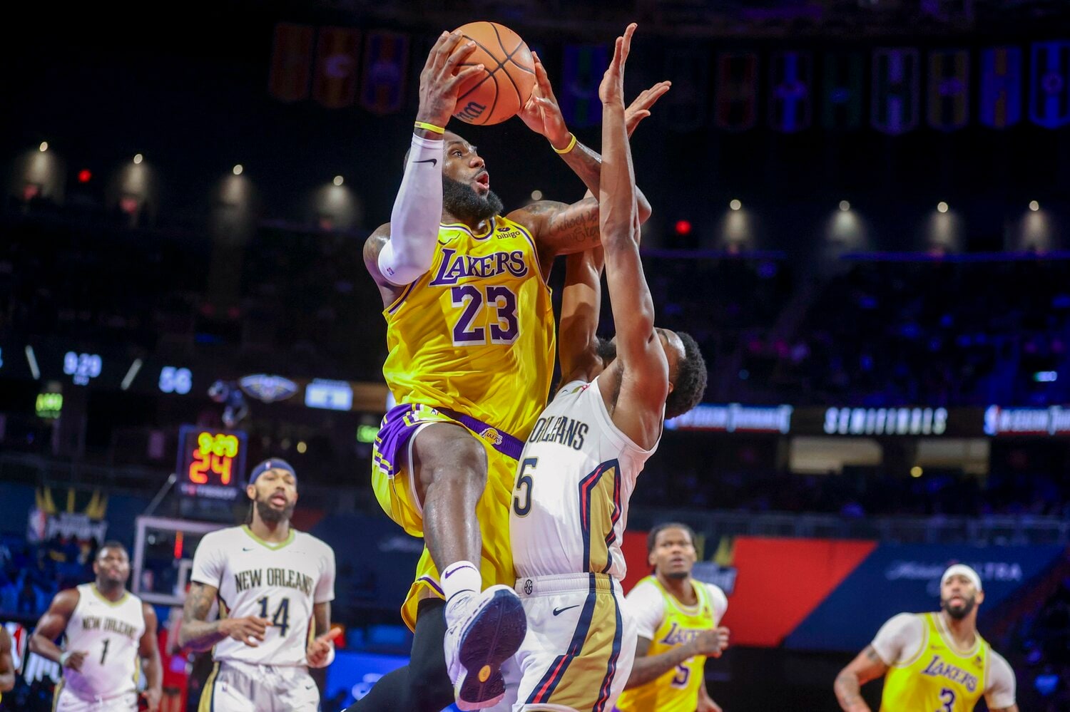 インシーズン・トーナメント準決勝ペリカンズ戦©︎AP/AFLO