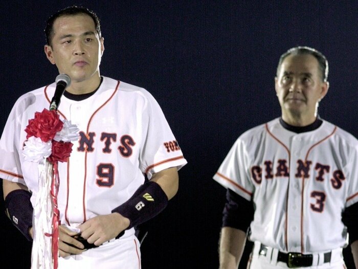 原辰徳の電話「バカ野郎、お前がやるんだ！バッテリーコーチ頼むぞ」巨人OB村田真一が明かす、現役引退を決めた日「開幕2～3日前、阿部でいくと…」＜Number Web＞ photograph by JIJI PRESS