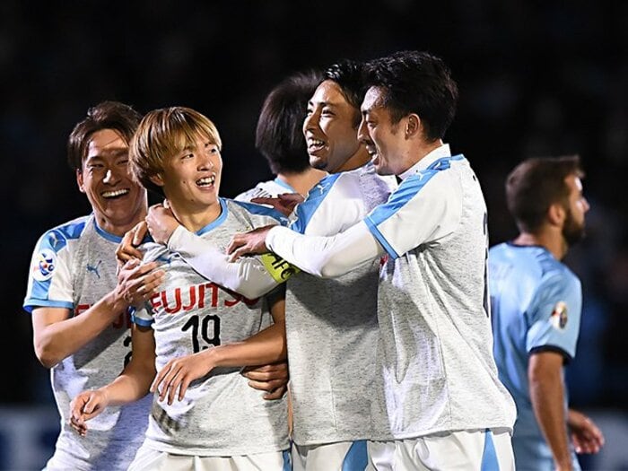 4階席まで響く憲剛の「受けるな！」川崎がACLで取り戻した勝ち切り方。＜Number Web＞ photograph by Getty Images