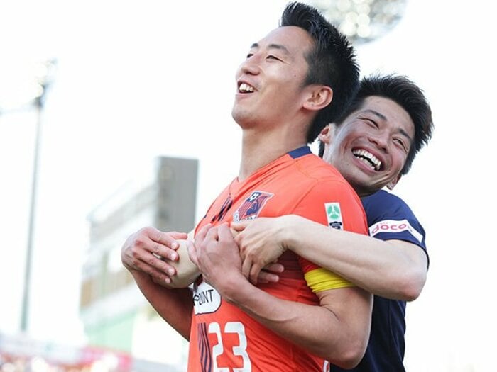 浦和を陥れた最下位・大宮の超対策。布陣を変え、キャプテンを変え……。<Number Web> photograph by J.LEAGUE PHOTOS