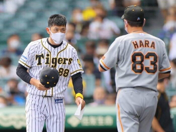 前半戦1位阪神、2位巨人→過去3度すべて巨人の逆転V…矢野監督「未来は変えられる」今のタイガースには“トラウマ”がない？ ＜Number Web＞ photograph by Sankei Shimbun