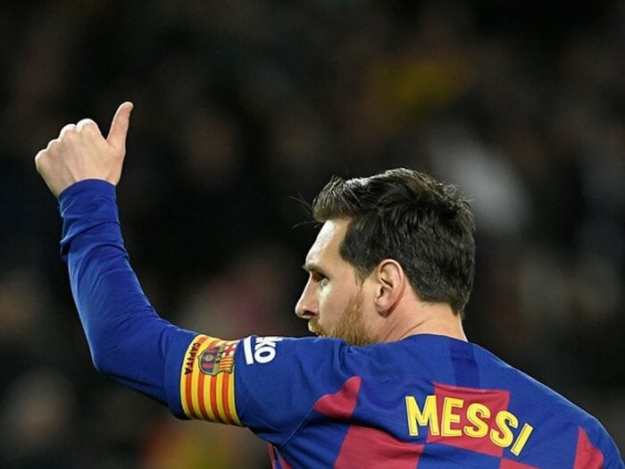 いまアスリートは身を切るべきか。欧米で広がる給与削減問題、日本は？＜Number Web＞ photograph by AFLO