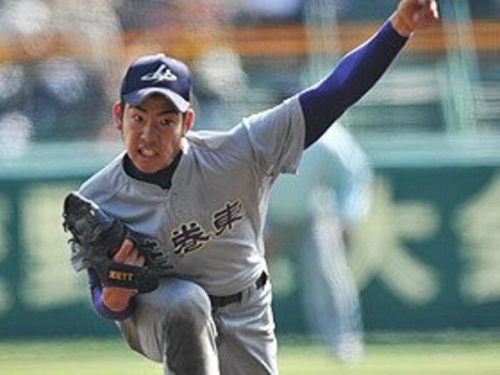 深紅の大旗は今年こそ「白河の関」を越えるか。～甲子園の注目株、菊池雄星～＜Number Web＞ photograph by Hideki Sugiyama