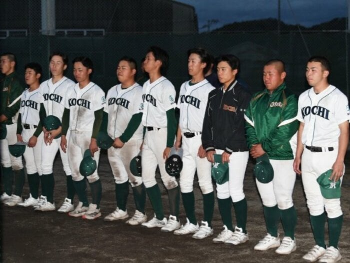 猛練習で“新入部員0人”「ショック…両耳から耳鳴りが」甲子園出場“5年前の事件”、33歳監督の挫折…高知農業が21世紀枠で選ばれた本当の意味＜Number Web＞ photograph by Kota Inoue