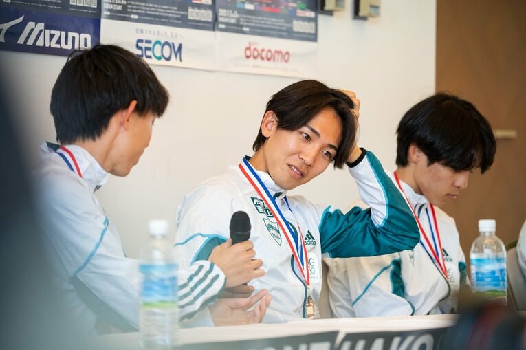 【5区〜往路優勝後…オフショット】©Nanae Suzuki