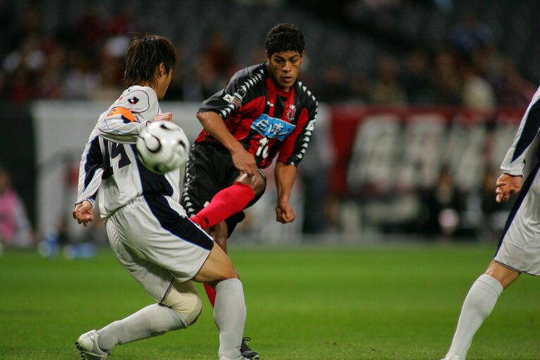 コンサドーレ時代のフッキ　©J.LEAGUE