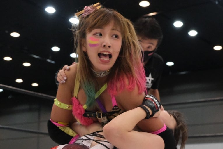 ウナギvsなつぽい　©Norihiro Hashimoto