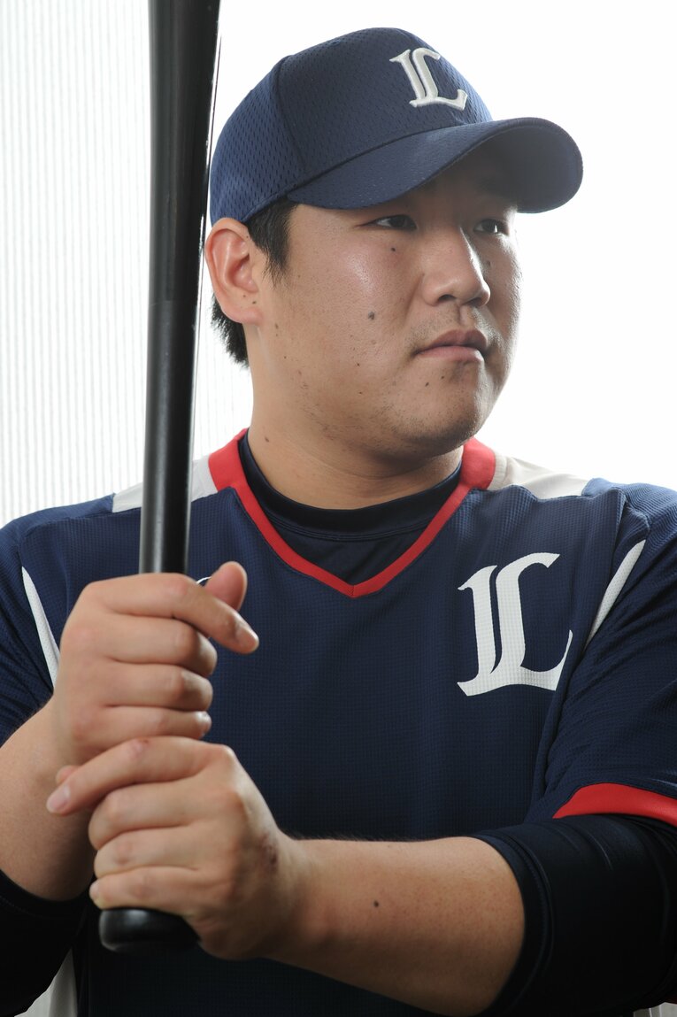 「サンペイ、三振してもいいからさ」“おかわりくん”ブレイク前夜の西武・中村剛也を救った言葉《祝・史上14人目の450本塁打》(69)