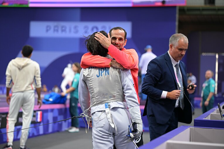 男子フルーレ個人準々決勝、飯村一輝vs.マキシム・ポティ　©Takuya Kaneko/JMPA