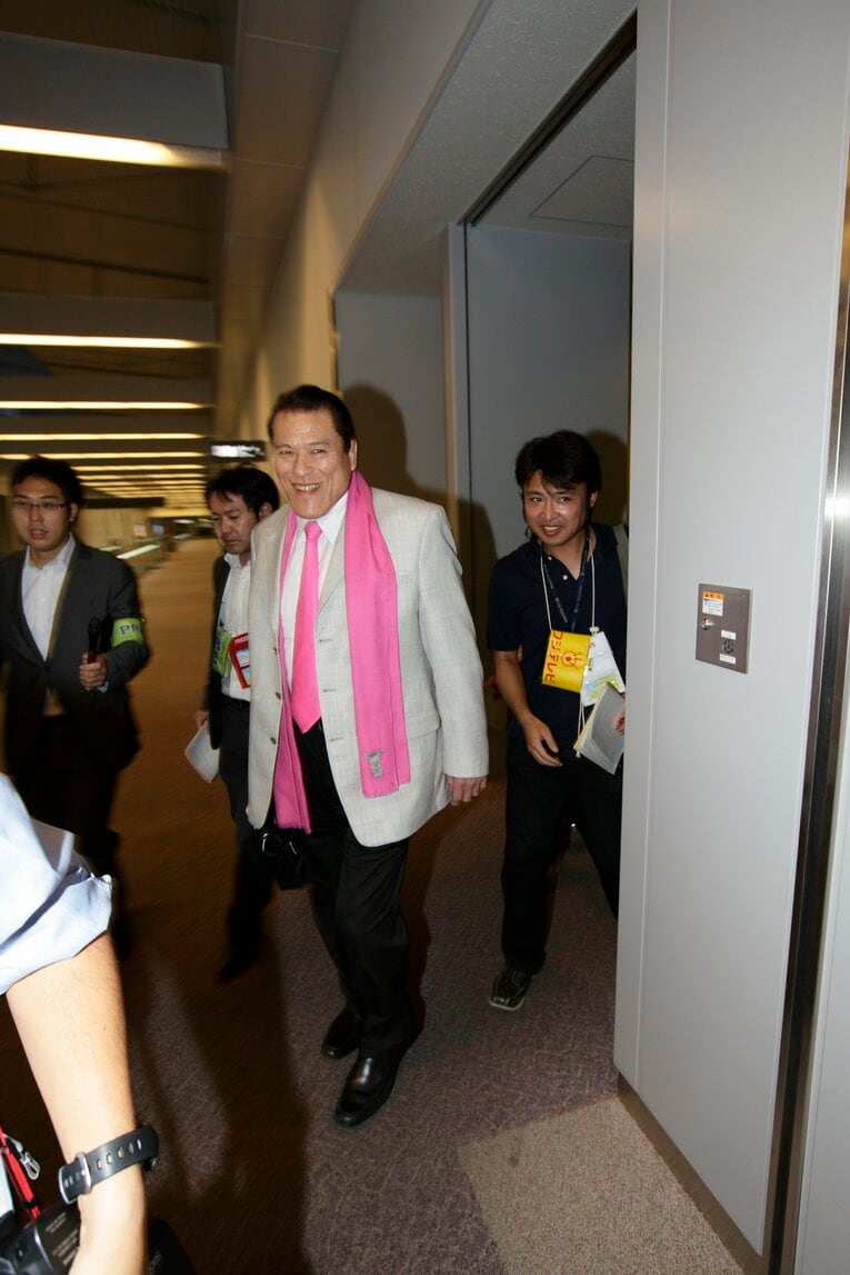 2009年、北朝鮮から帰国したアントニオ猪木　©Shiro Miyake