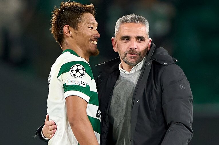 スポルティング退団が決まった守田英正と、ルイ・ボルジェス監督。日本人MFは名門クラブ内外で愛された ／ photograph by Jose Manuel Alvarez Rey/Getty Images