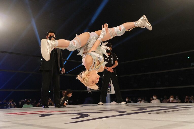 「ビューティ・ペアを超える」スターダム中野たむ＆なつぽいが目指す“女子プロレスの王道”「夢は武道館で単独ライブ」(21)