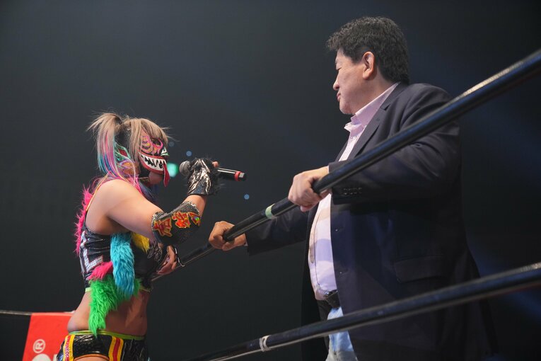 「お前、あの騒動があったのによく来たな」“今のプロレス批判”で炎上した前田日明に、ウナギ・サヤカがモノ申した真意「ぶん殴られようが…」(39)