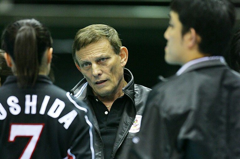 『ハイキュー!!』が参考にしたという『バレーペディア』は、名将アリー・セリンジャーから影響を受けたものだった ／ photograph by AFLO SPORT