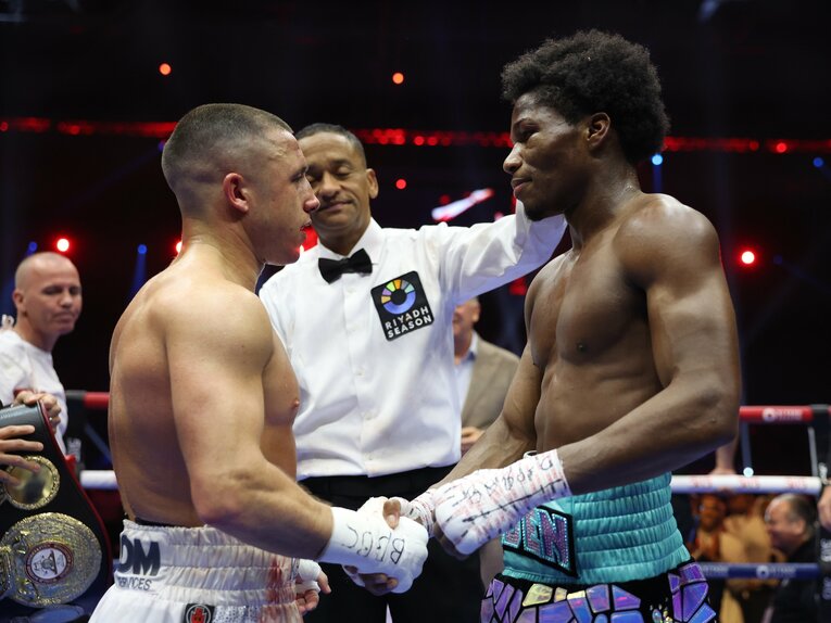 昨年6月にレイモンド・フォードを破って王座を獲得したニック・ボール。同階級の選手相手でも、並ぶと頭一つ小さい　©Getty Images