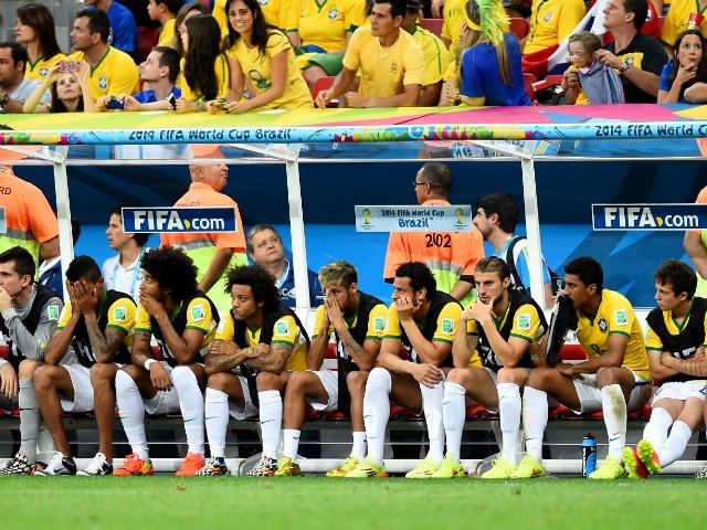 戦意なきブラジルがオランダに0 3 無意味な3決 で再びえぐられた傷 4 4 海外サッカー Number Web ナンバー