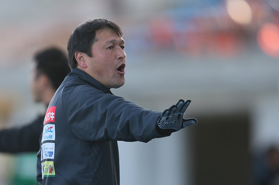 6年ぶりにJに帰ってきた秋葉忠宏。育成年代の達人に水戸はどう見える?<Number Web> photograph by J.LEAGUE