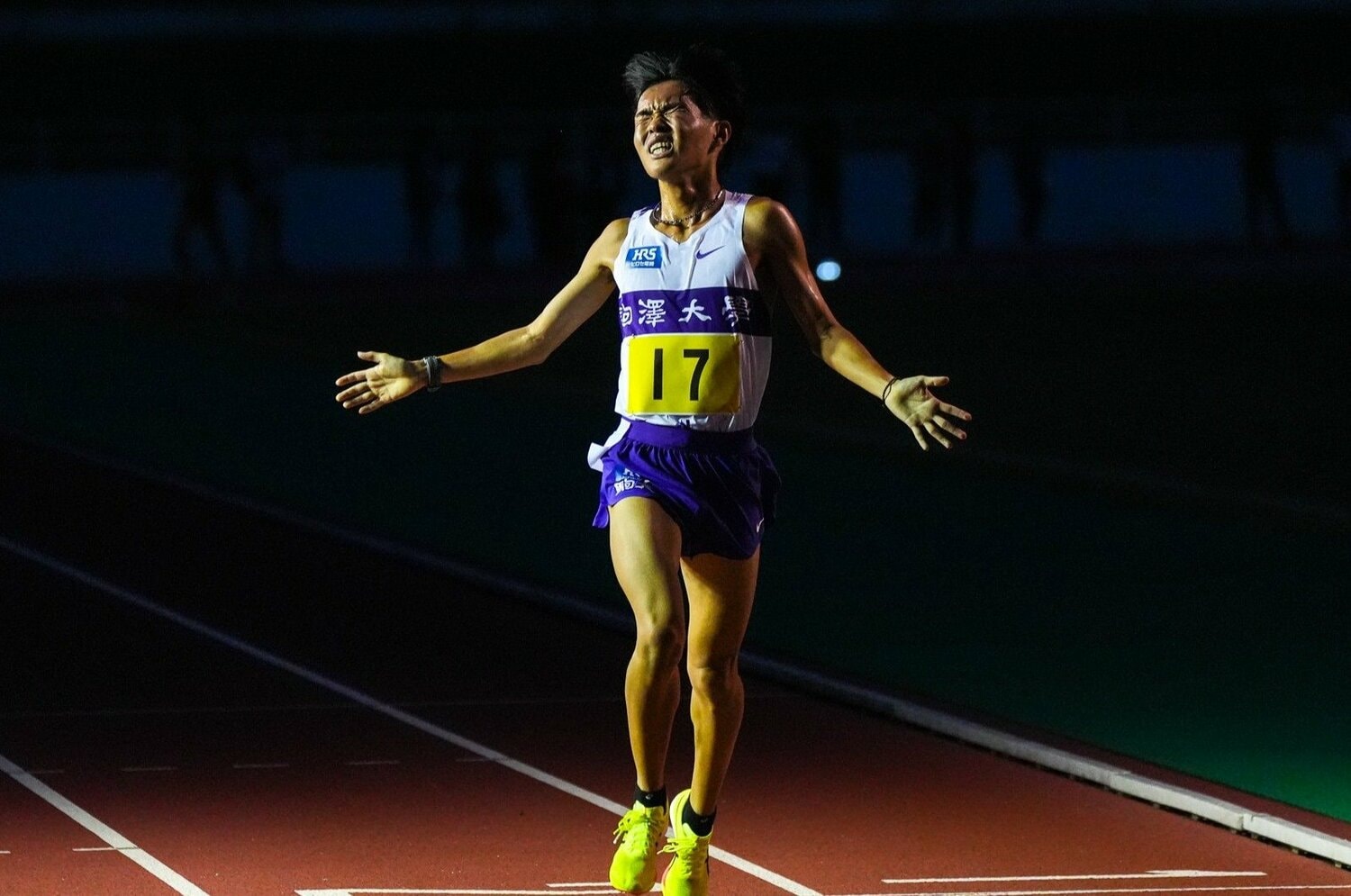 出雲駅伝の「7区」ともいえる大会後の記録会でトップでゴールした駒大の谷中　©Stoshi Wada