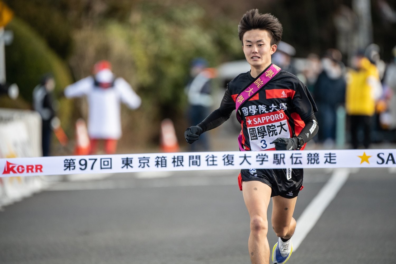 箱根駅伝 國學院大がライバル帝京大に 勝ってください と告げたワケ 両校の 因縁 はなぜ始まった 駅伝 Number Web ナンバー