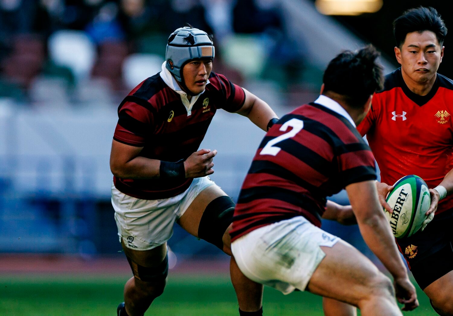 下のチームから這い上がり、4年時にスタメンの座を確保したLO前田知暉（写真は昨季の大学選手権決勝）©︎Kiichi Matsumoto
