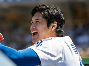 ドジャースPS舞台裏「空港サンドイッチ1切れ2569円」だが…大谷翔平もロハスも絶賛“名物チーズステーキ”とは「ジューシーで美味だ」