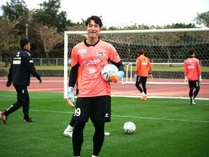 “J屈指のGK陣”とポジション争い…それでも谷晃生がガンバ大阪への復帰を決めた理由「試合に出られないかも、と考えても仕方がない」