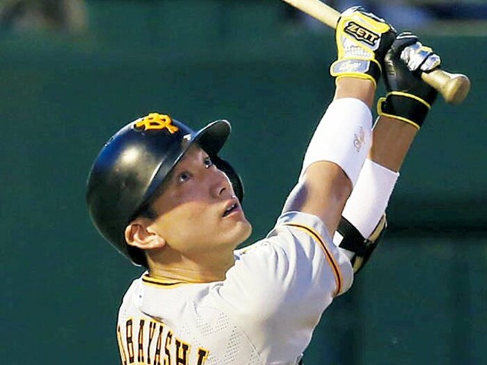 不振に苦しむ小林誠司。WBCのときの余裕を。～リードという正解のない世界で戦うために～＜Number Web＞ photograph by KYODO