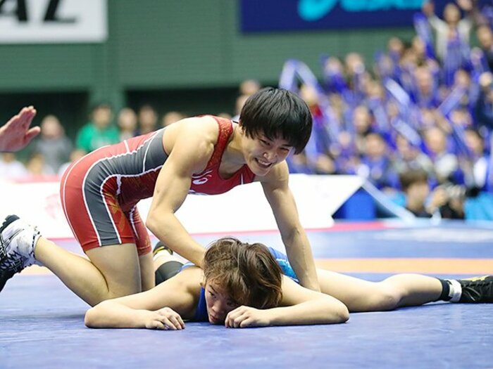 伊調馨のラスト10秒逆転劇を呼んだ第1ピリオド、川井梨紗子の「1点」。<Number Web> photograph by AFLO