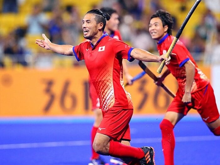 30歳で公務員を辞めてオランダへ。ホッケー田中健太、最強国での日々。＜Number Web＞ photograph by AFLO