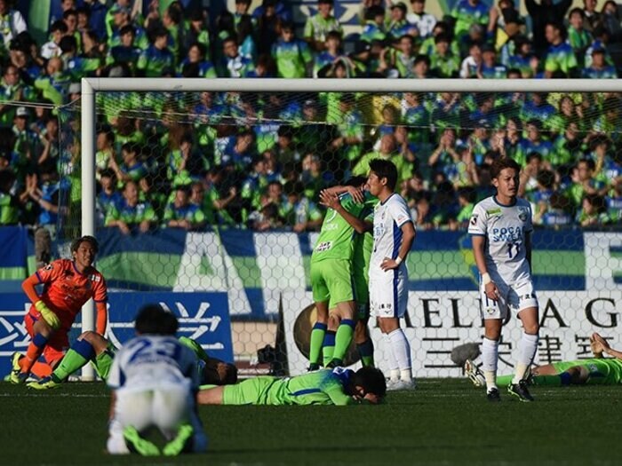 J1残留の余韻に浸っている暇はない。湘南には「新たな一歩」が必要だ。<Number Web> photograph by Getty Images