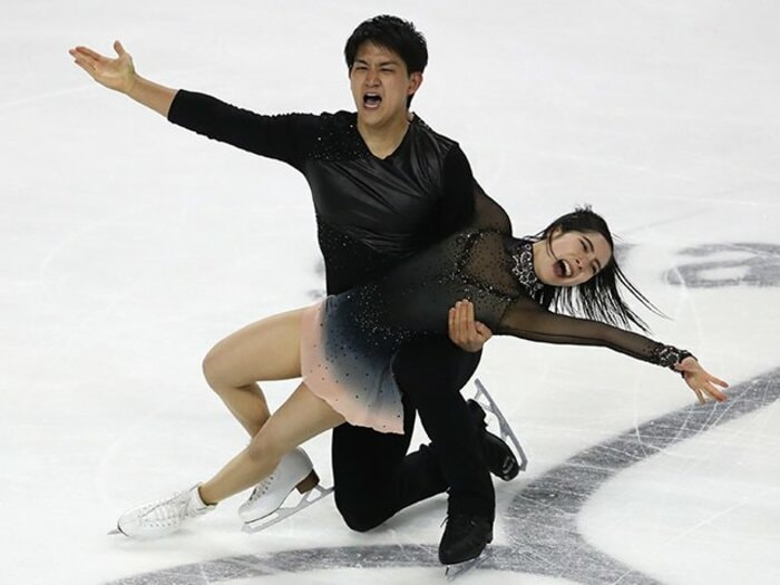 「隣にパートナーがいるから大丈夫」ジャンプで転倒…大舞台のピンチで三浦・木原ペアを支えた信頼関係〈スケートアメリカ銀〉＜Number Web＞ photograph by Getty Images