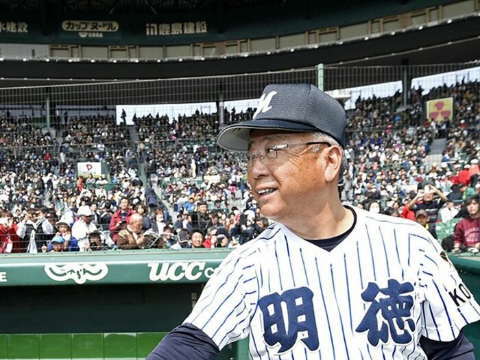 明徳・馬淵節が甲子園に帰ってきた。「パンツびっちゃんこやったわ」＜Number Web＞ photograph by Kyodo News