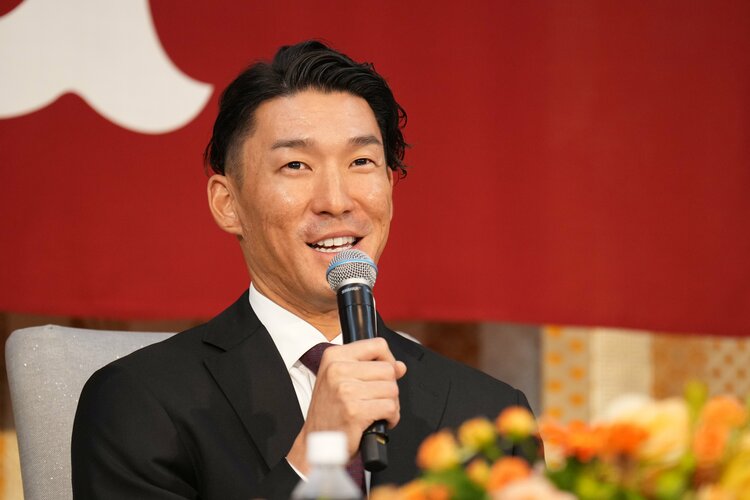 現役引退】梶谷隆幸選手 サイン入りバット